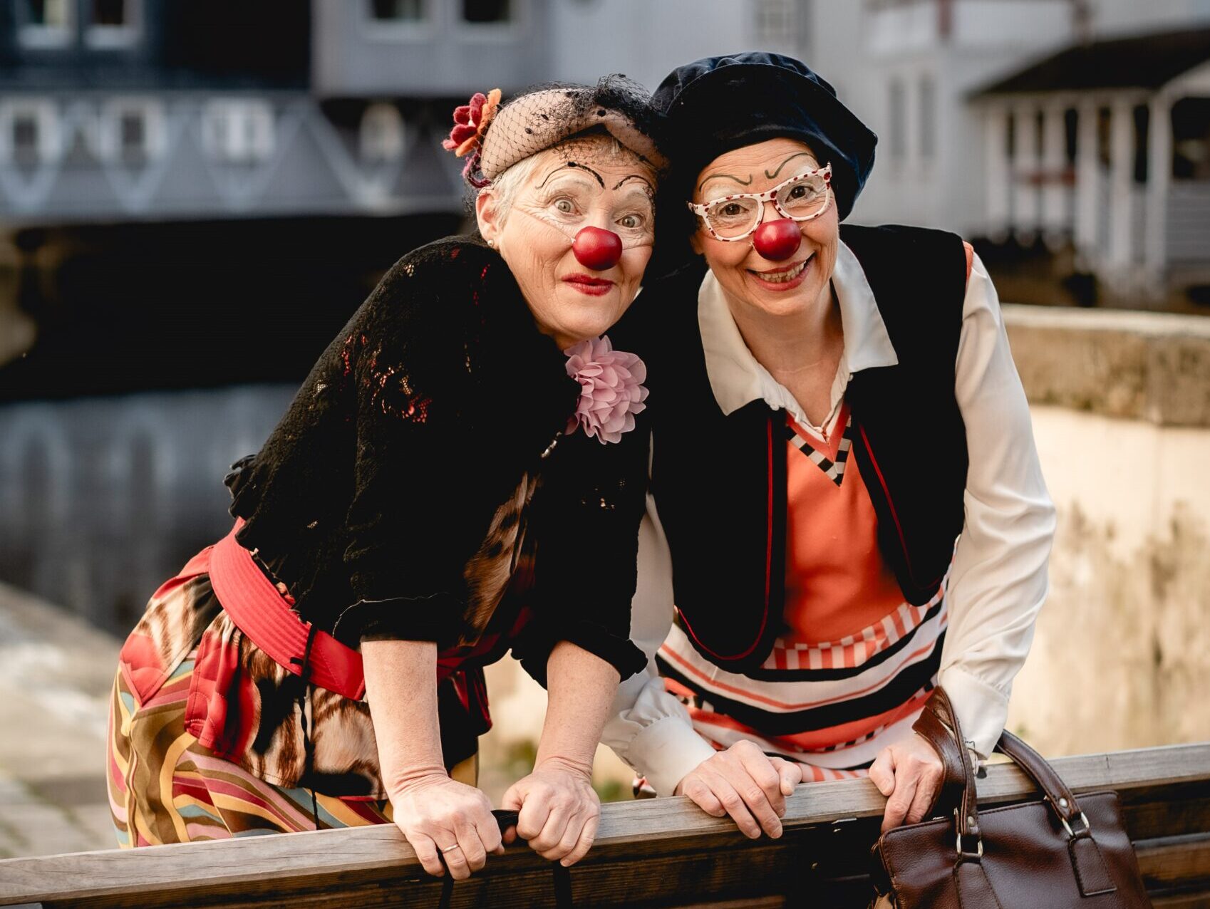 Kaffeklatsch mit den Clowninnen Klärle & Isolde am So, 25.10.26 | 15 -18 Uhr
